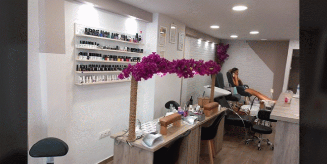 35€ από 60€ (-42%) για λαμπερά, περιποιημένα, μεταξένια και χωρίς φριζάρισμα μαλλιά έως και 6 μήνες, για να απαλλαγείτε από το πιστολάκι και τα ισιωτικά σίδερα, με την επαναστατική θεραπεία μαλλιών Brazilian Keratin Treatment στο Beauty Club στην Νέο Καλλιθέα!!
